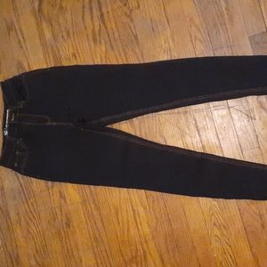 No Boundaries dark skinny jeans